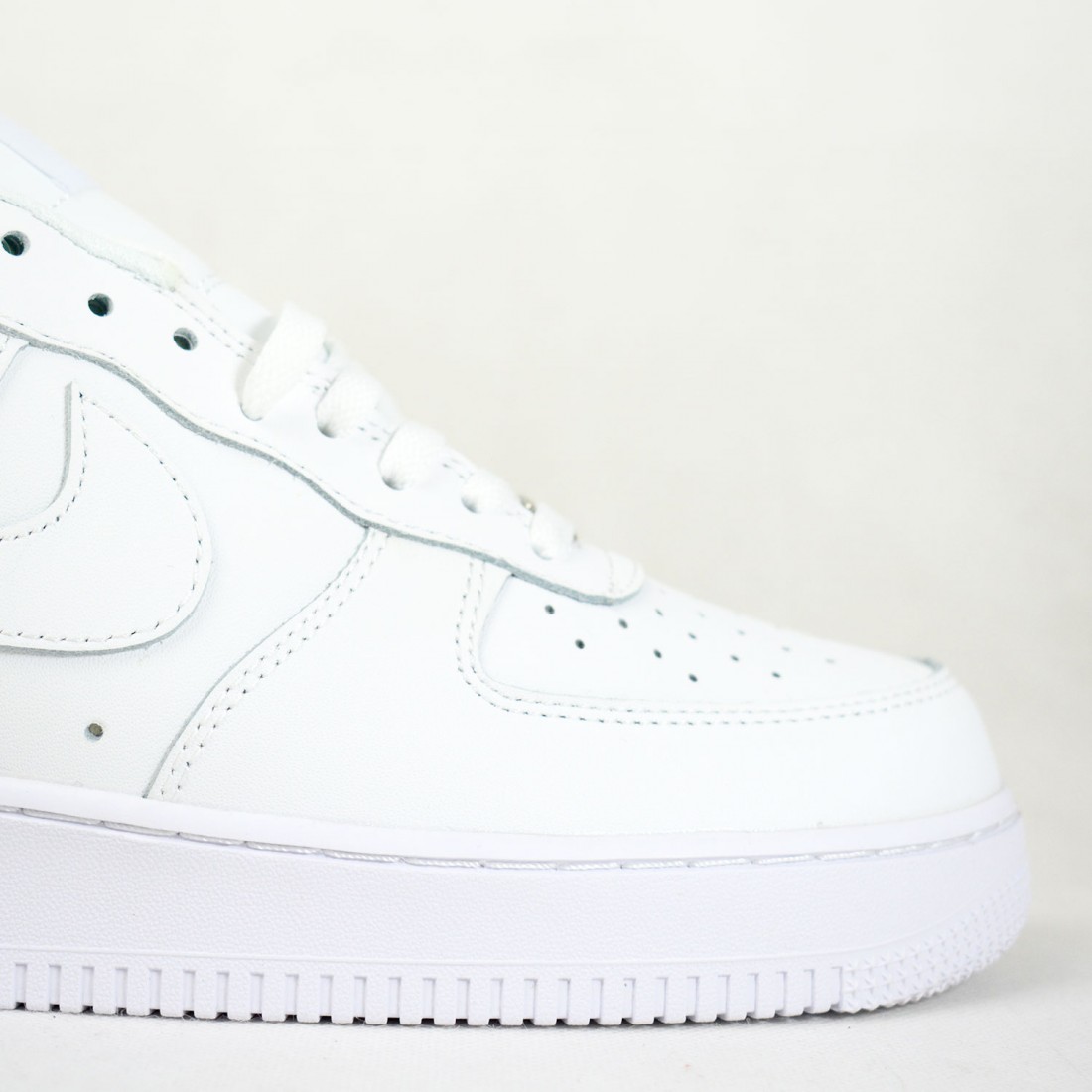 air force 1 low white size 9